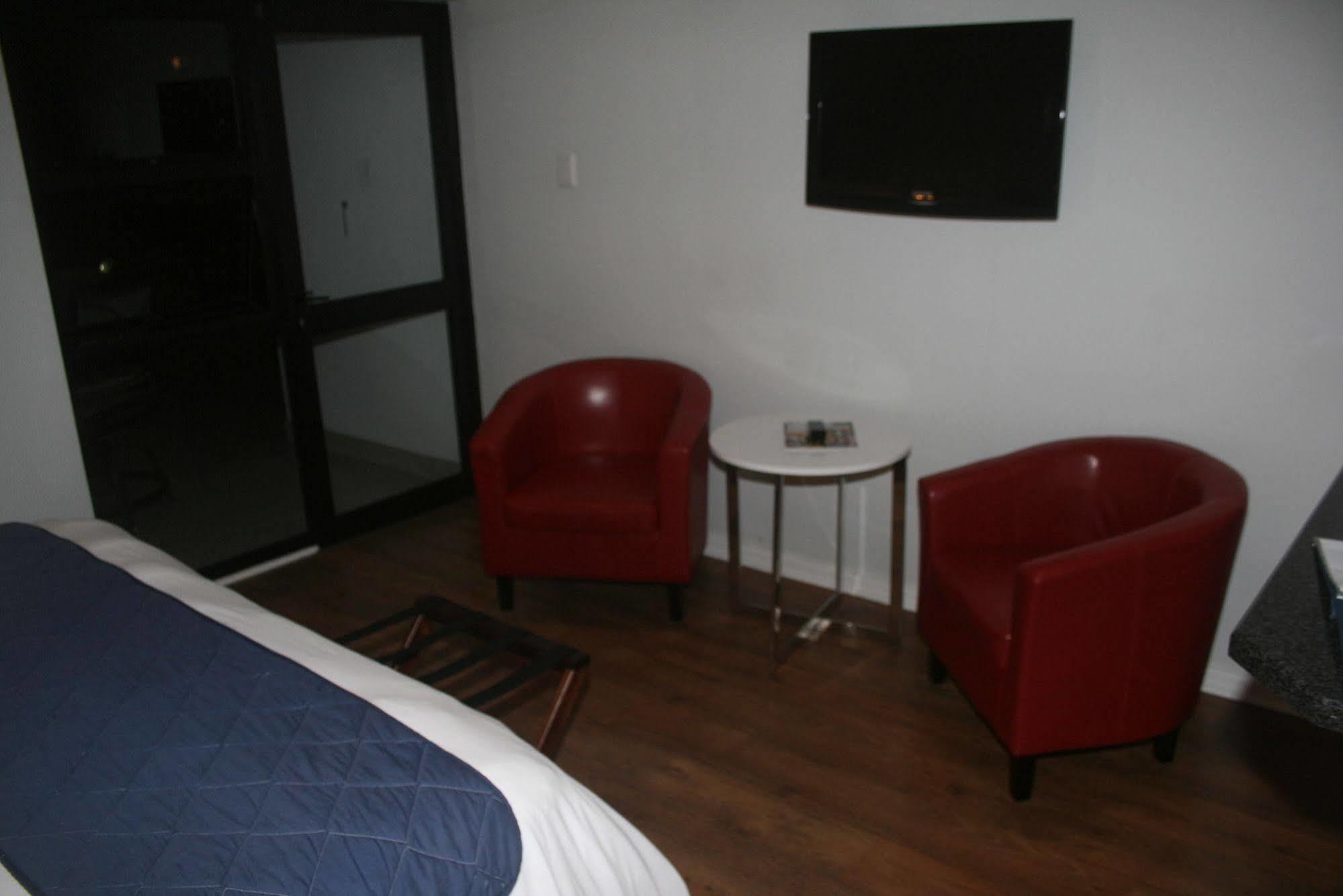 Ahoy Boutique Guest House Port Elizabeth Exterior photo
